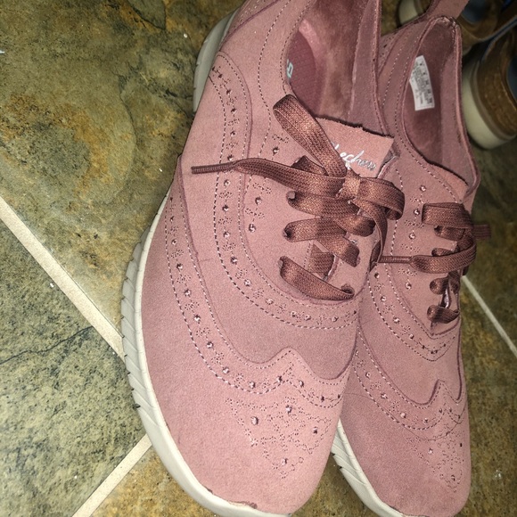 New memory foam shoes - Picture 2 of 2